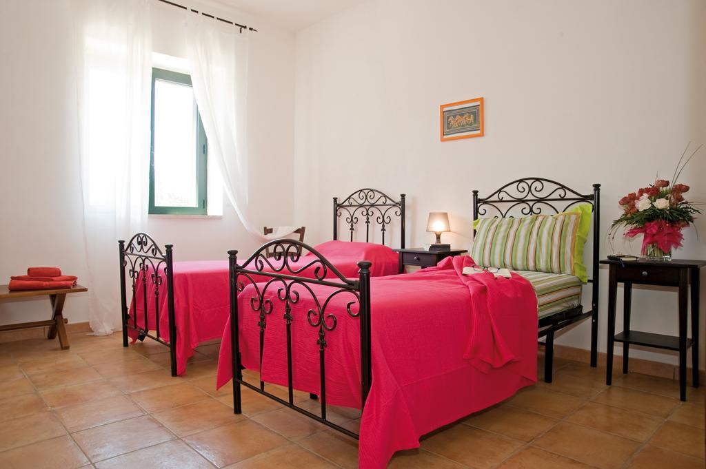 Tenuta Badessa Casalabate Chambre photo